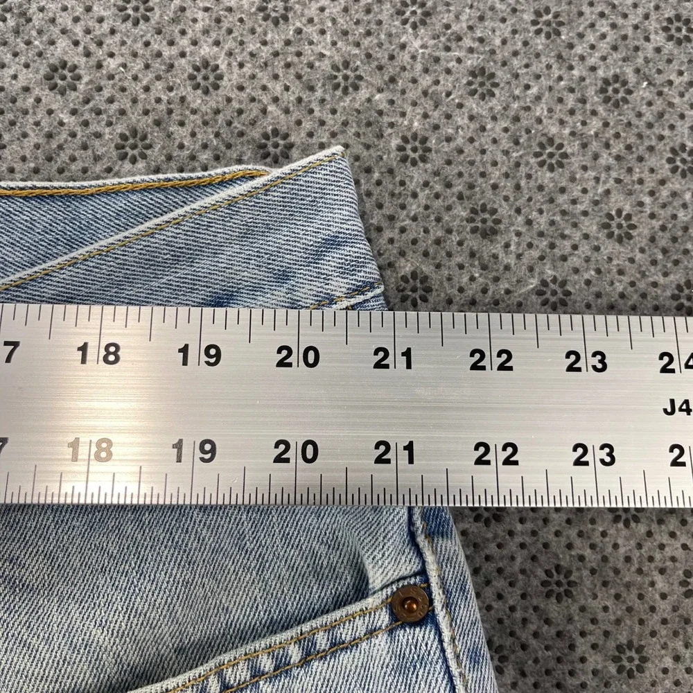 Levis light yellowing